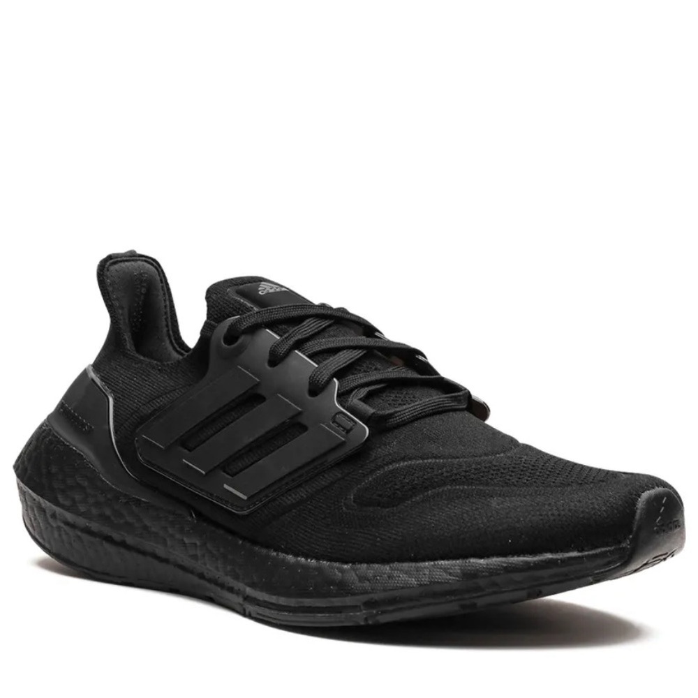 Adidas UltraBoost 22 ‘Triple Black’ Size 9US